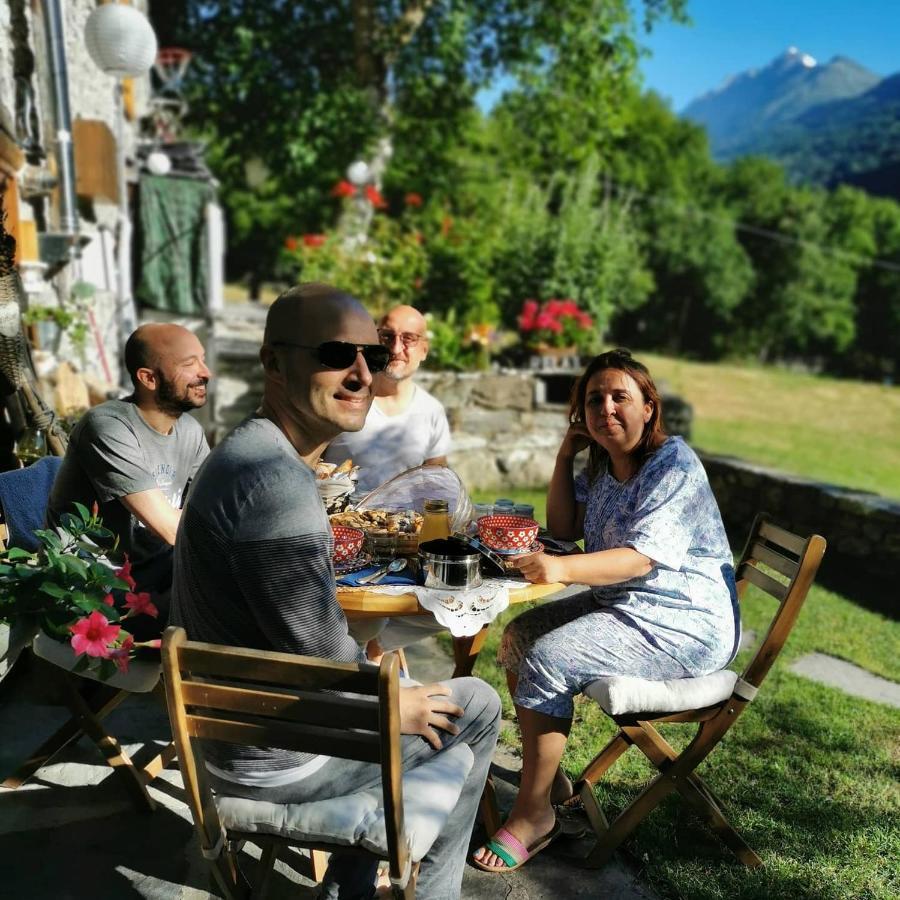 Grange Epiney Bed E Breakfast Bed & Breakfast La Salle Eksteriør bilde