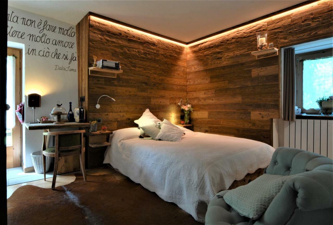 Grange Epiney Bed E Breakfast Bed & Breakfast La Salle Eksteriør bilde