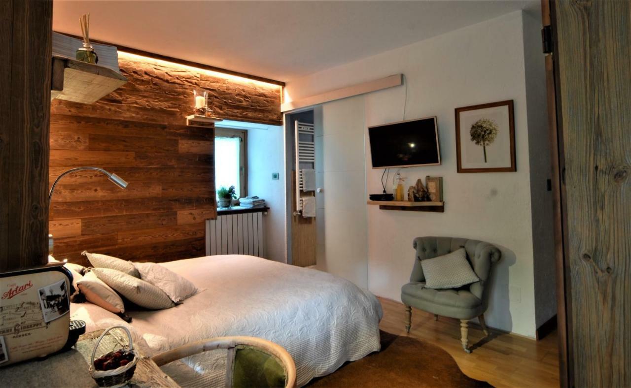 Grange Epiney Bed E Breakfast Bed & Breakfast La Salle Eksteriør bilde